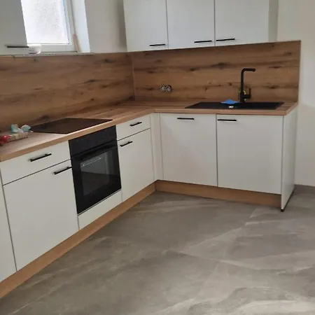 Red Bull Ring Private With Garden And Kitchen Zeltweg